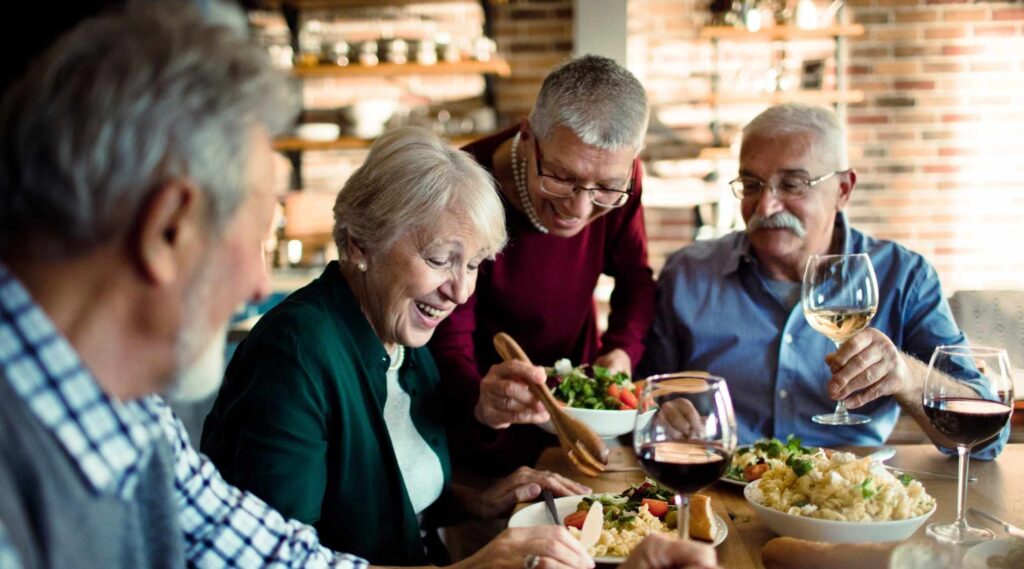 Animation Seniors CCAS : Stratégies et Partenariats Experts pour Optimiser votre Programme