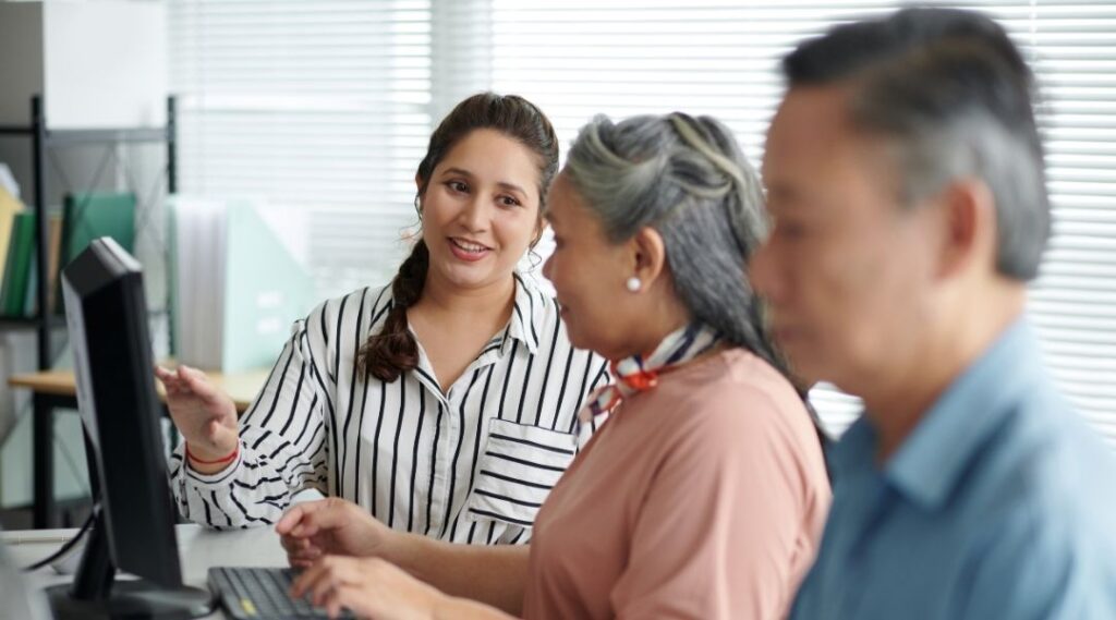 intervenant animateur en ehpad pour personnes âgées