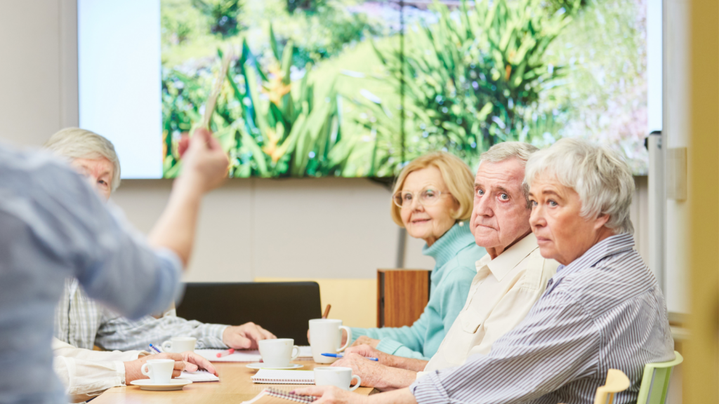 des-seniors-lors-de-atelier-naturopathie
