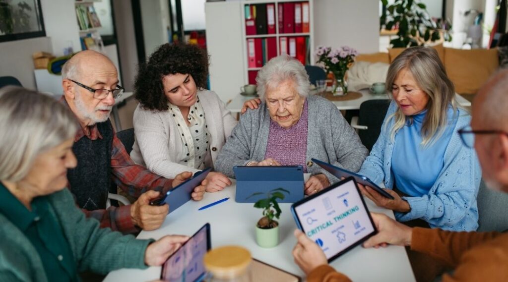 atelier-numerique-pour-seniors-avec-tablette