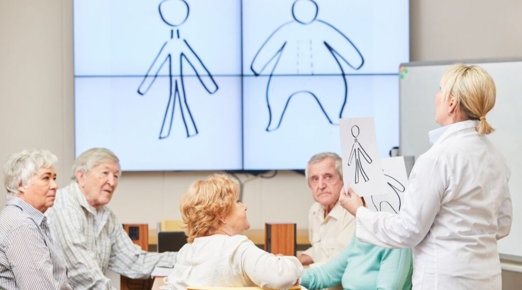 groupe-de-seniors-participant-a-un-atelier-de-prevention-sante-et-nutrition